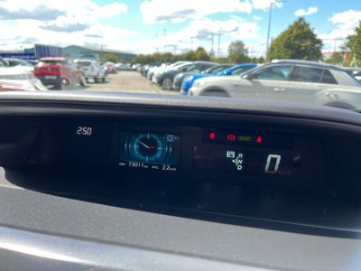 2016 Toyota Prius Alpha