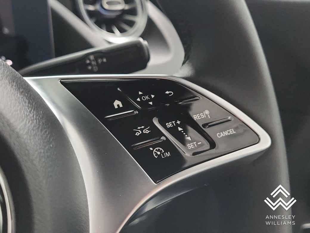 2025 Mercedes-Benz EQA