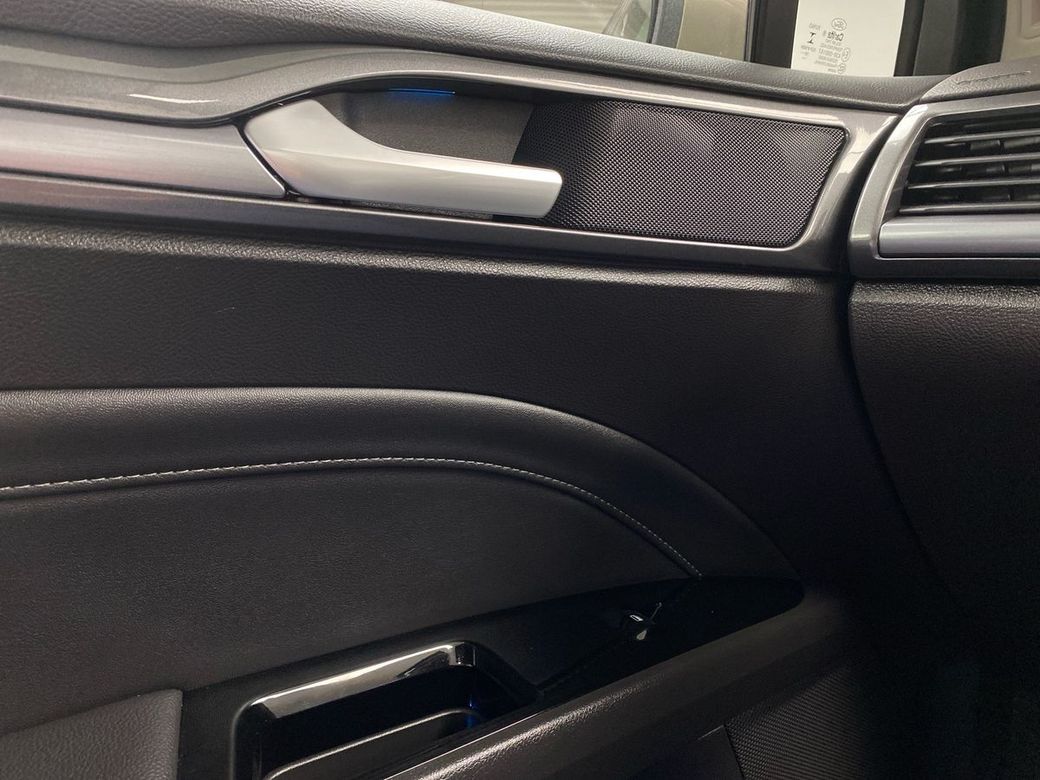 2020 Ford Mondeo