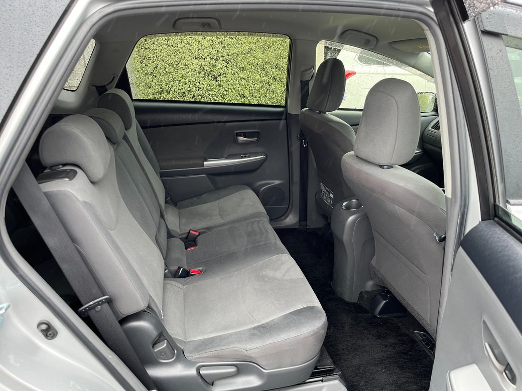 2014 Toyota Prius Alpha