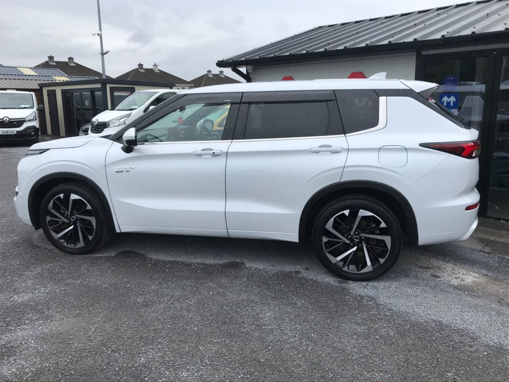 2023 Mitsubishi Outlander