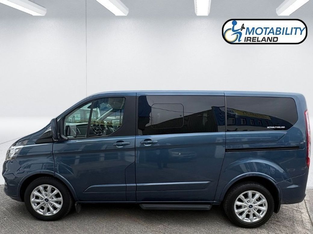 2020 Ford Tourneo
