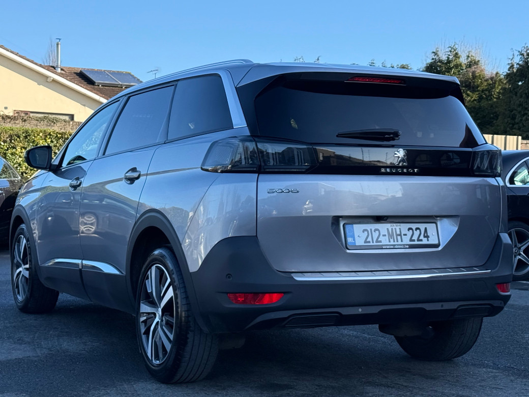2021 Peugeot 5008