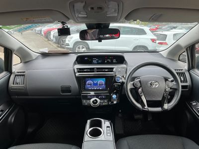 2018 Toyota Prius Alpha
