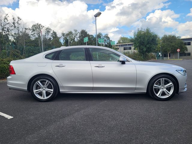 2021 Volvo S90