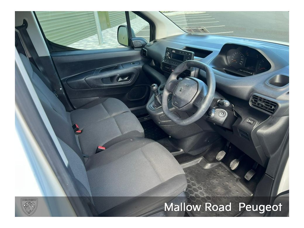 2021 Peugeot Partner