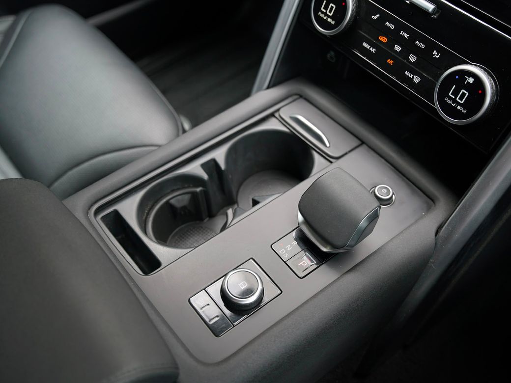 2024 Land Rover Discovery
