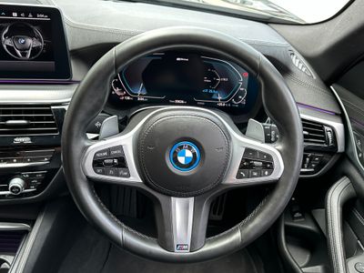 2021 BMW 530