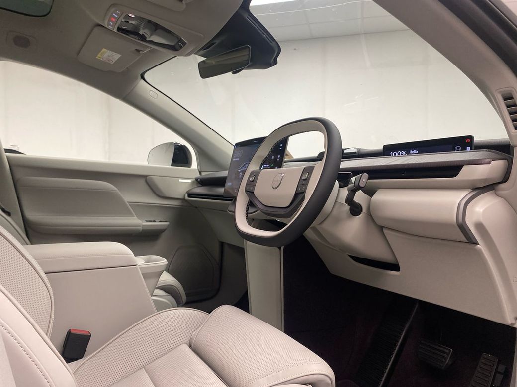 2027 Volvo EX60