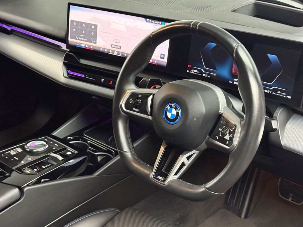 2024 BMW 530