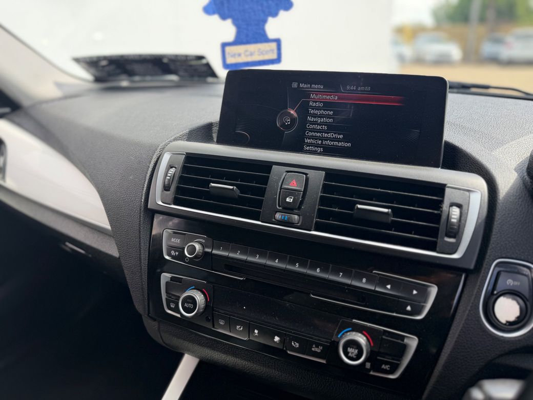 2016 BMW 118
