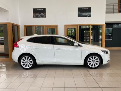 2015 Volvo V40