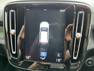 2021 Volvo XC40
