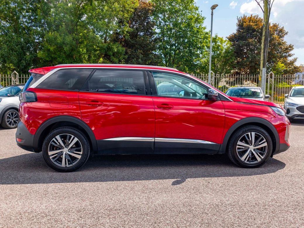 2022 Peugeot 5008