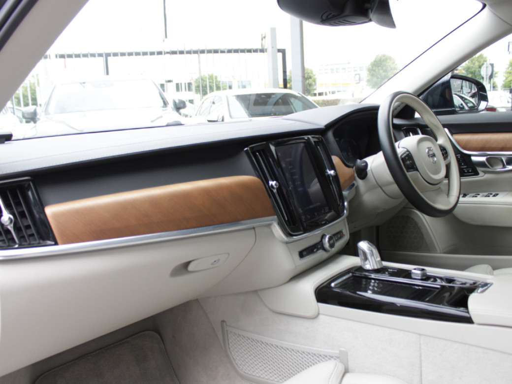 2019 Volvo V90