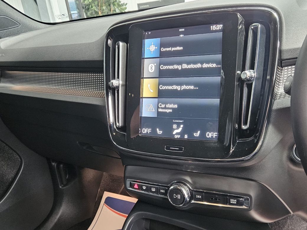 2022 Volvo XC40