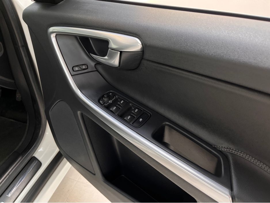 2016 Volvo XC60