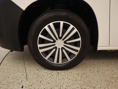 2023 Peugeot Partner