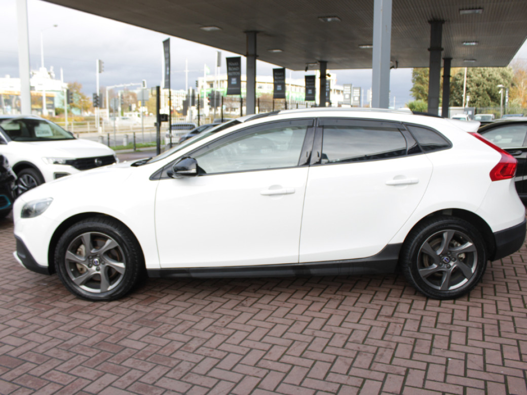 2016 Volvo V40 Cross Country