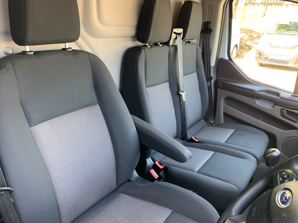 2022 Ford Transit Custom