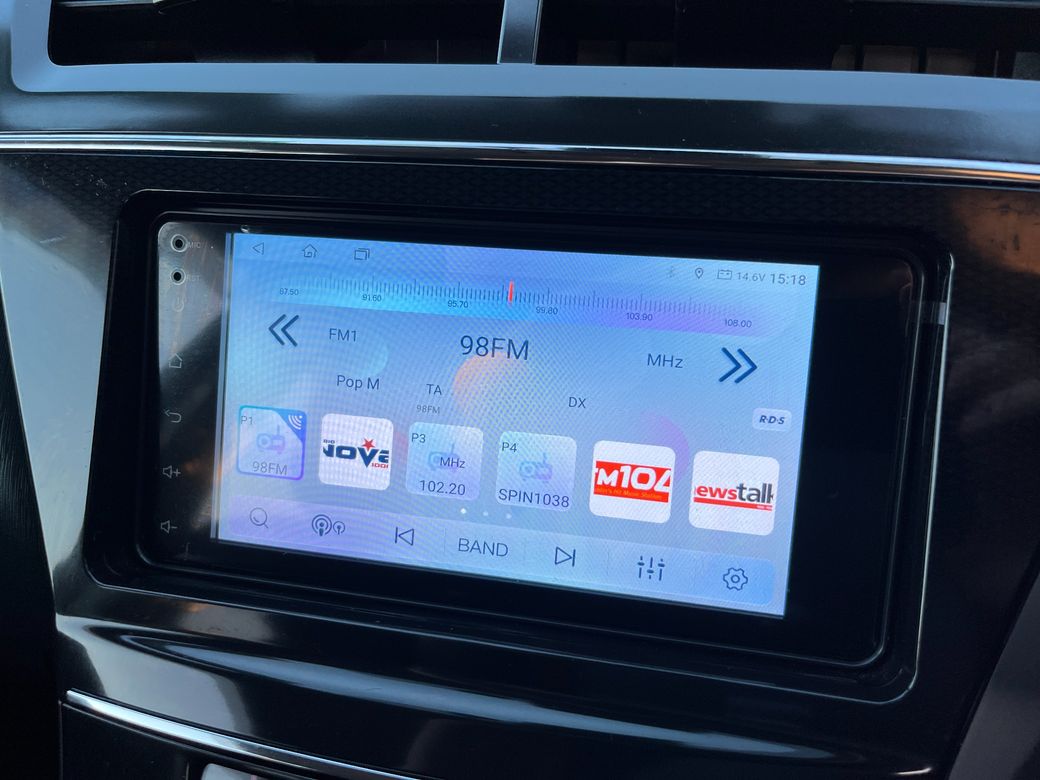 2019 Toyota Prius Alpha