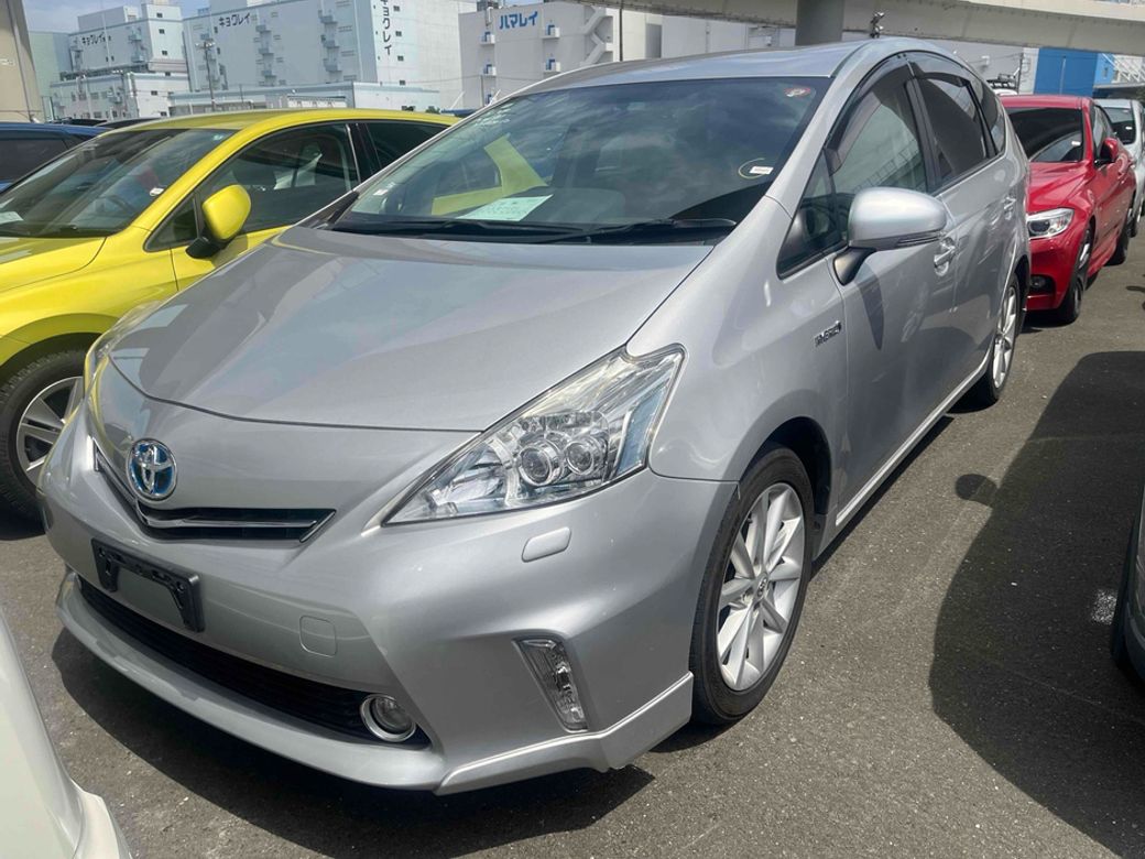 2014 Toyota Prius Alpha