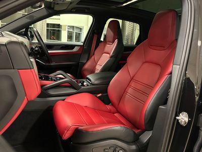 2024 Porsche Cayenne