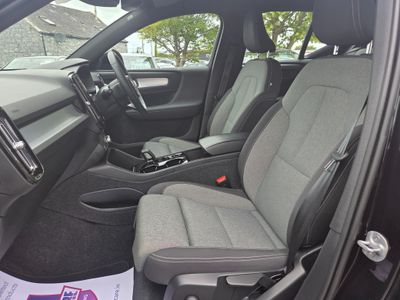 2023 Volvo XC40