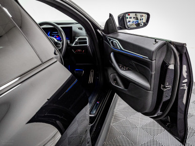 2025 BMW i4