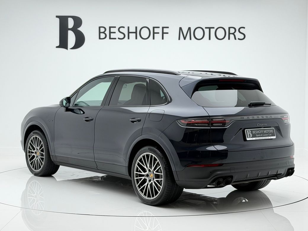 2022 Porsche Cayenne