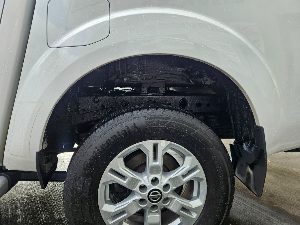 2021 Nissan Navara