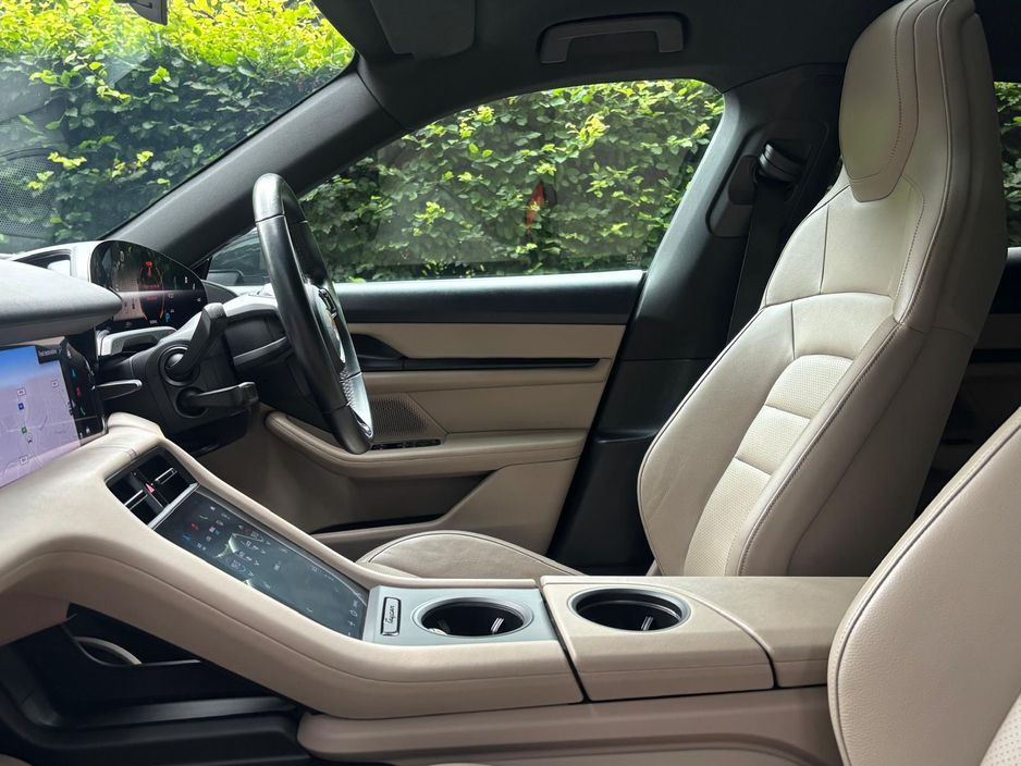 2022 Porsche Taycan