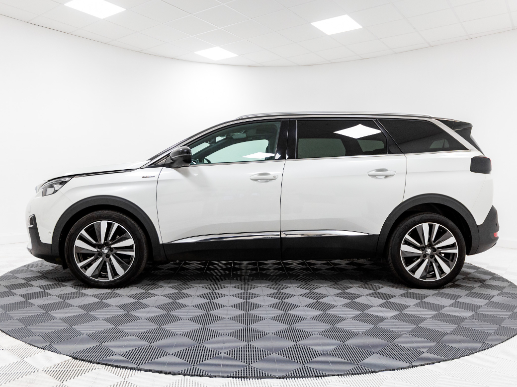2020 Peugeot 5008