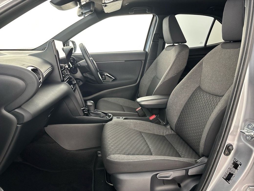 2025 Toyota Yaris Cross