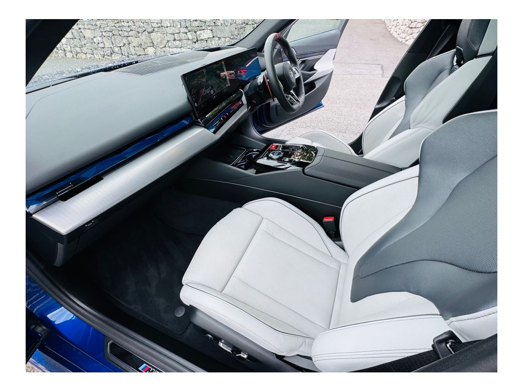 2025 BMW M5