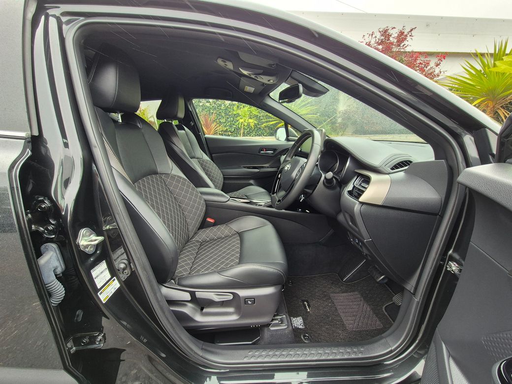 2023 Toyota C-HR