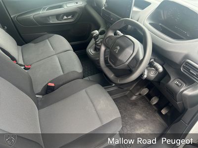 2023 Peugeot Partner