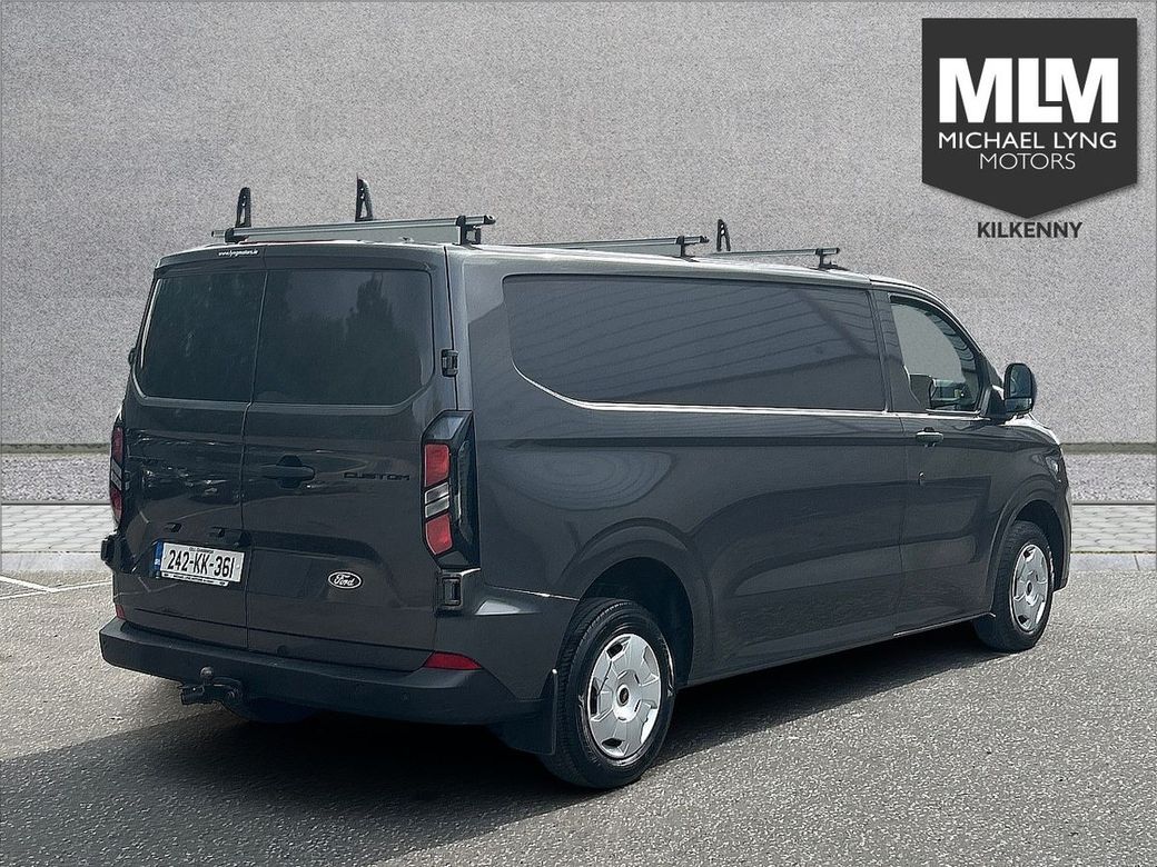 2024 Ford Transit Custom