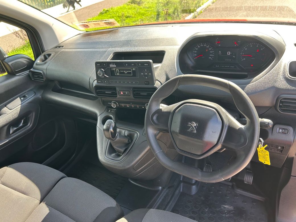 2021 Peugeot Partner