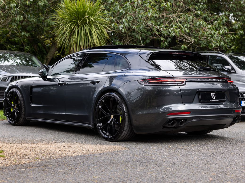 2019 Porsche Panamera
