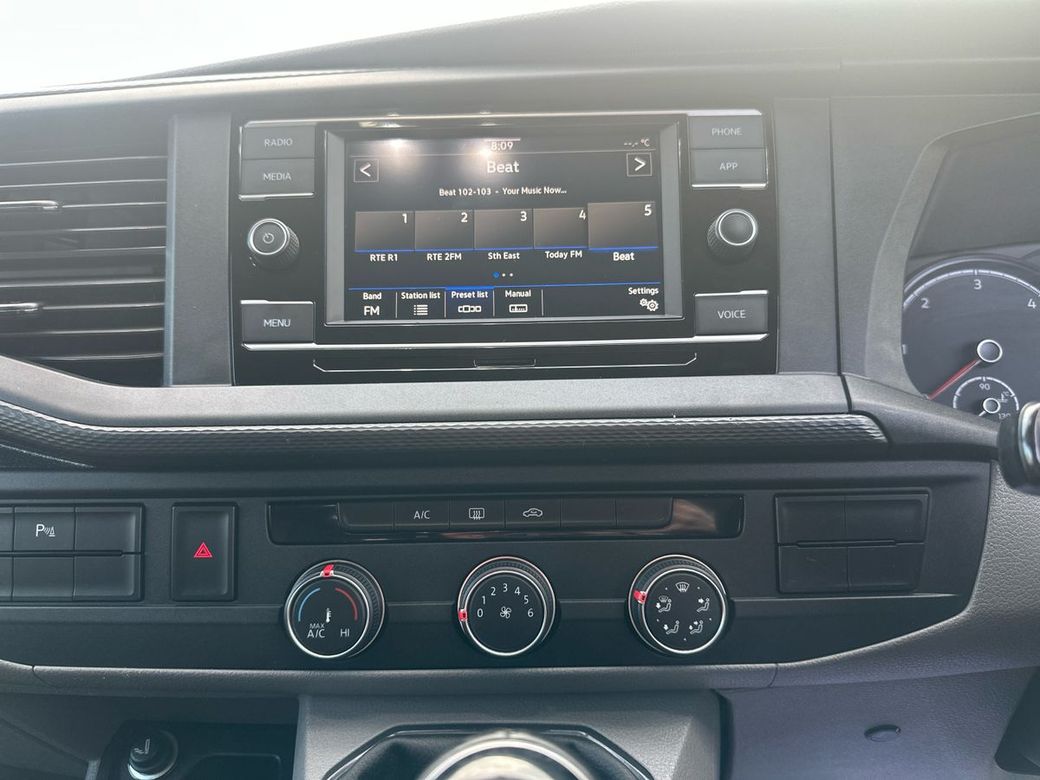 2020 Volkswagen Shuttle