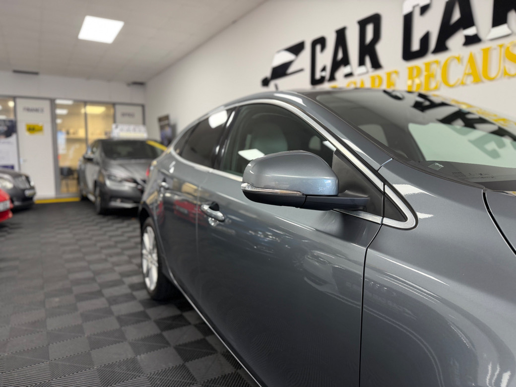 2018 Volvo V40