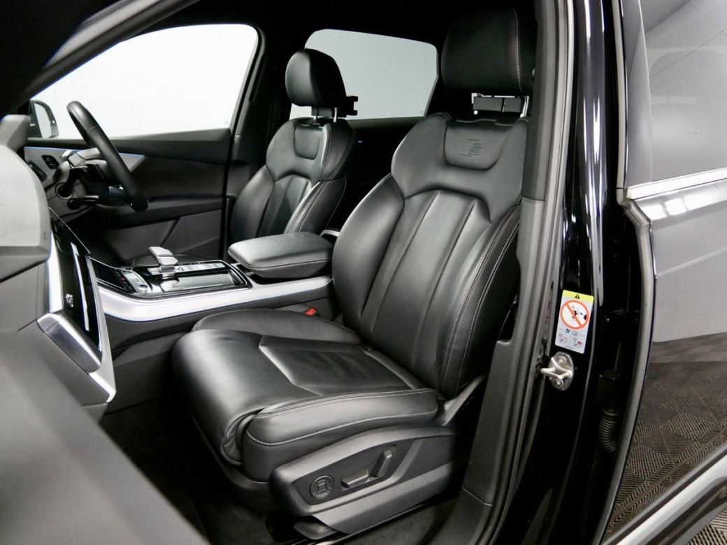2021 Audi Q7