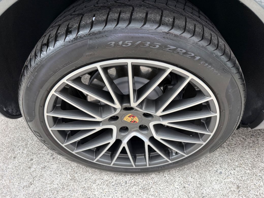 2023 Porsche Cayenne