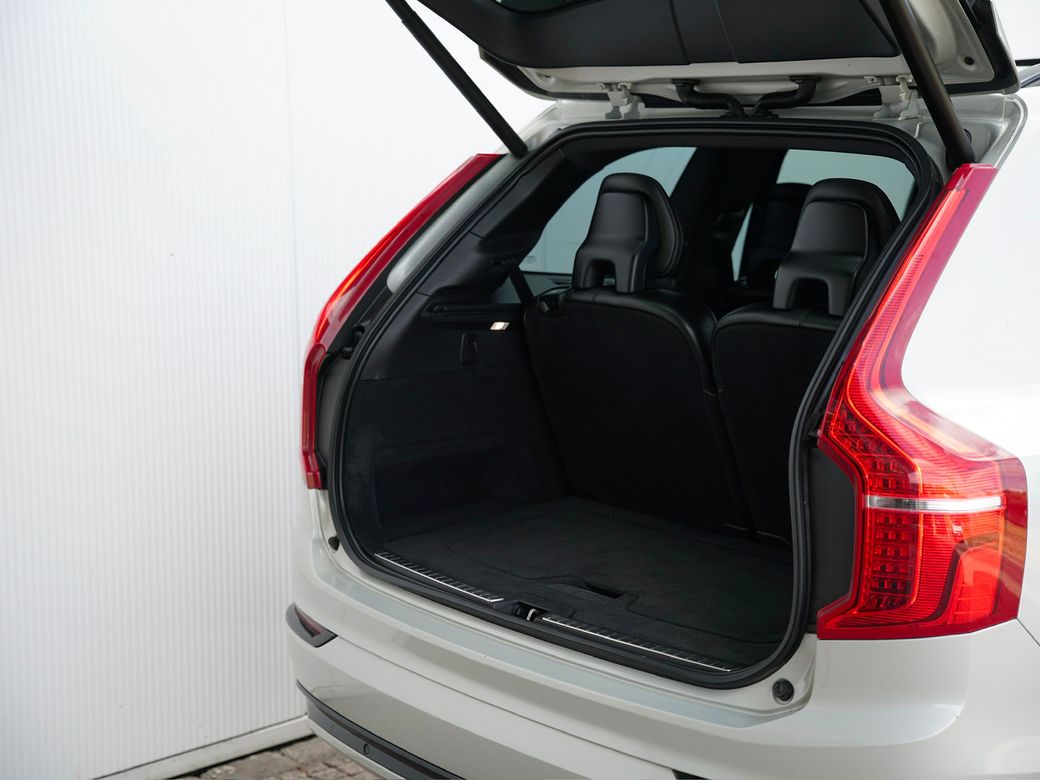 2022 Volvo XC90