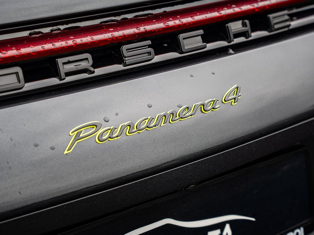 2023 Porsche Panamera