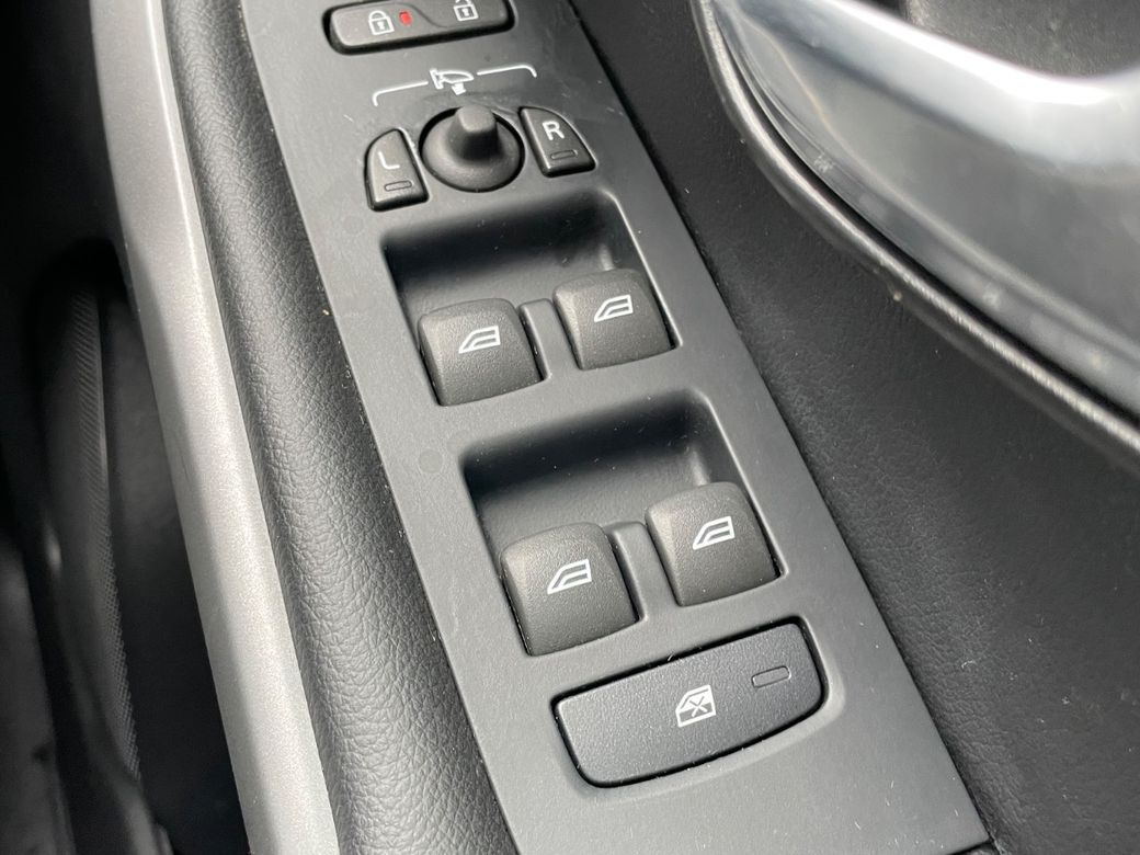 2015 Volvo V40