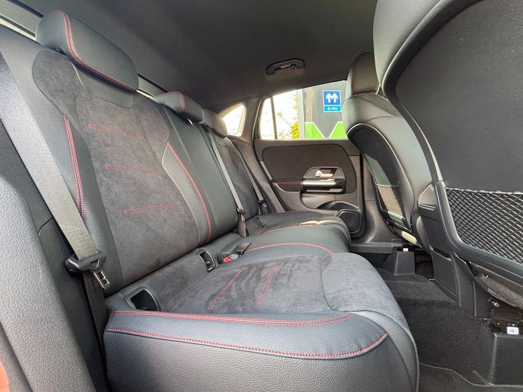 2025 Mercedes-Benz GLA Class