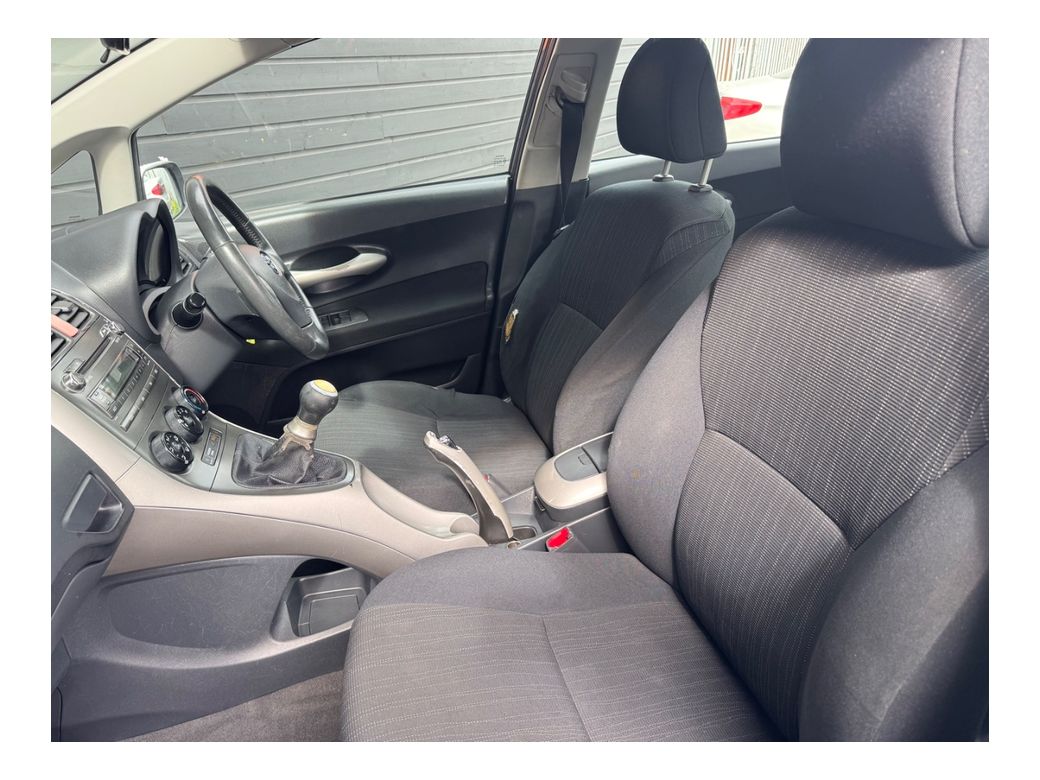 2007 Toyota Auris