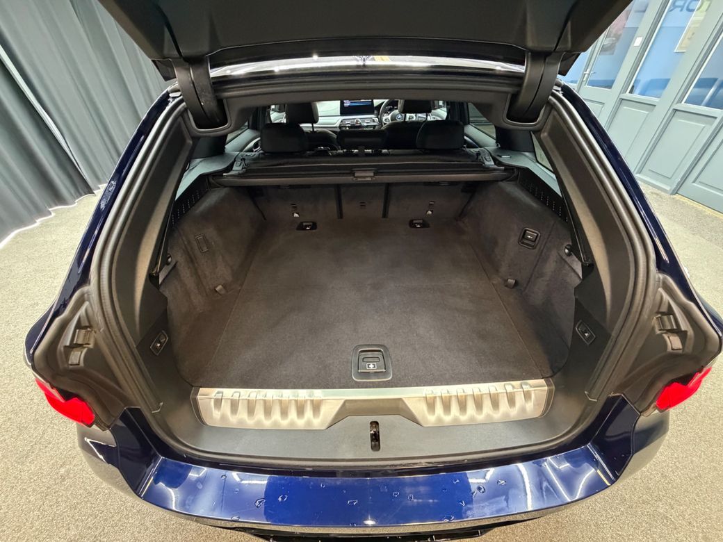 2022 BMW 5 Series